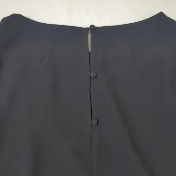 NWOTs J Crew Tiered Bell Sleeve Top Black Crepe Size 4T Spring 2025 - Picture 13 of 16